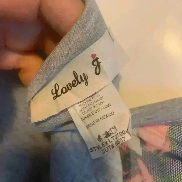 Lovely J - Picture 4 of 10